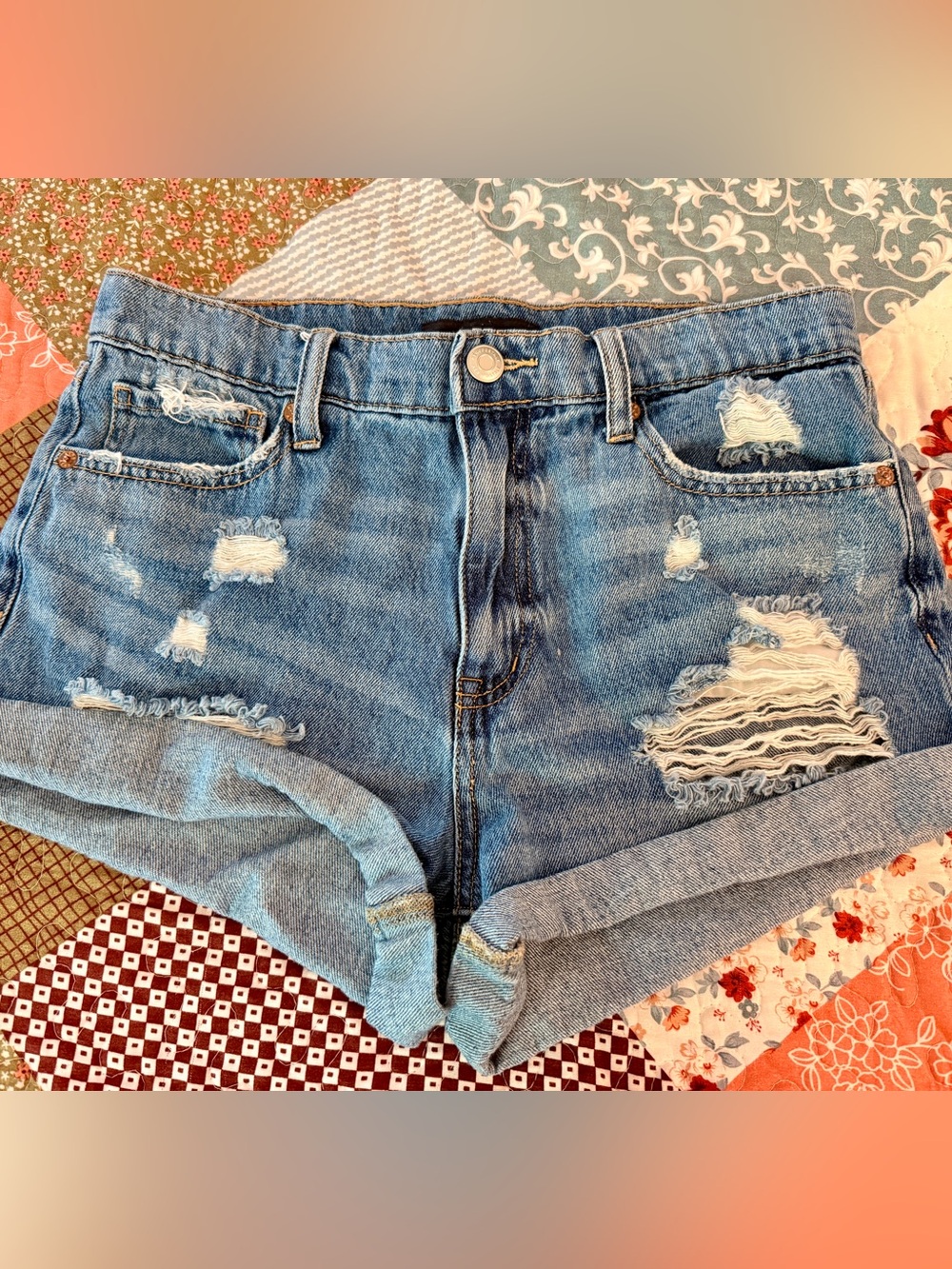 AERO distressed high rise mom shorts cuffed denim jean shorts women’s size 8